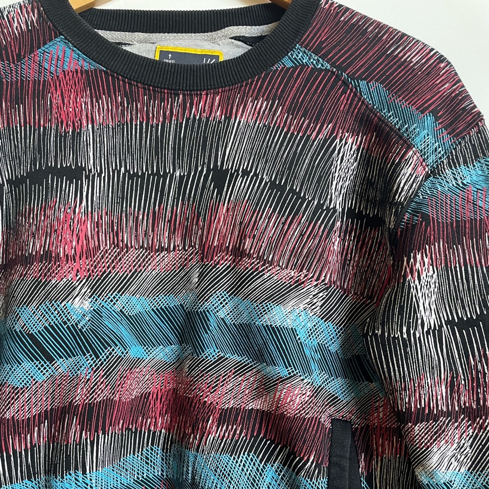 Fun pattern pocket sweatshirt - Picture 3 of 9